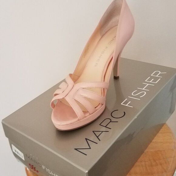 Marc Fisher shoes peep-toe - Picture 2 of 2